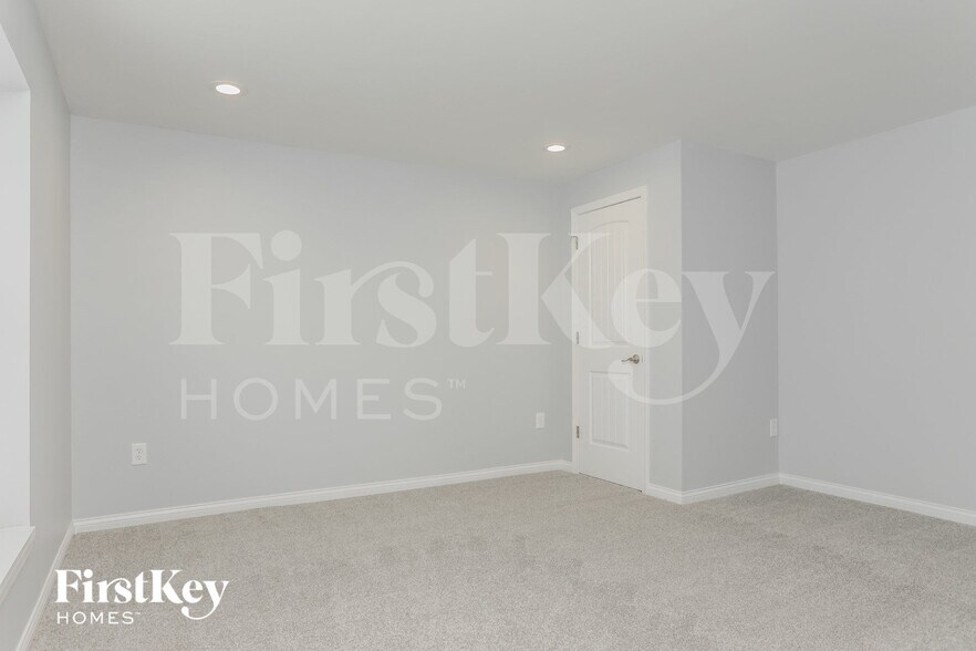 Building Photo - 1020 Remington Dr