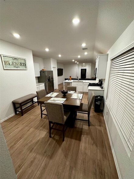 Building Photo - 2023 Foxtail Crk Ct