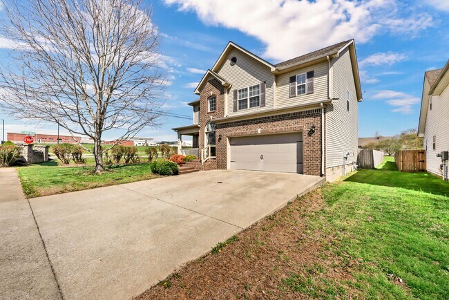 Building Photo - 3460 Oak Creek Dr