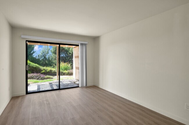 Building Photo - 2579 Caminito Muirfield