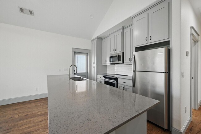 Building Photo - 3-Bedroom Haven for in Peaceful Denison