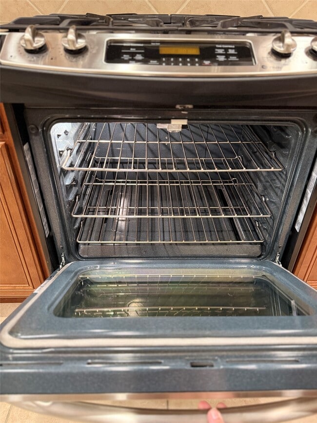 Building Photo - 13600 Breton Ridge St