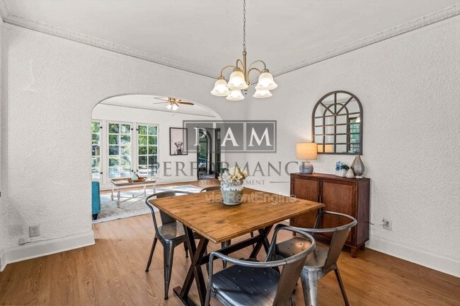 Building Photo - 2400 N 56th St