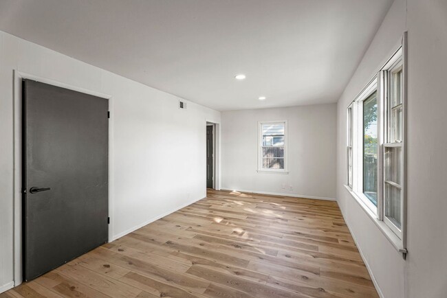 Building Photo - Coming soon!