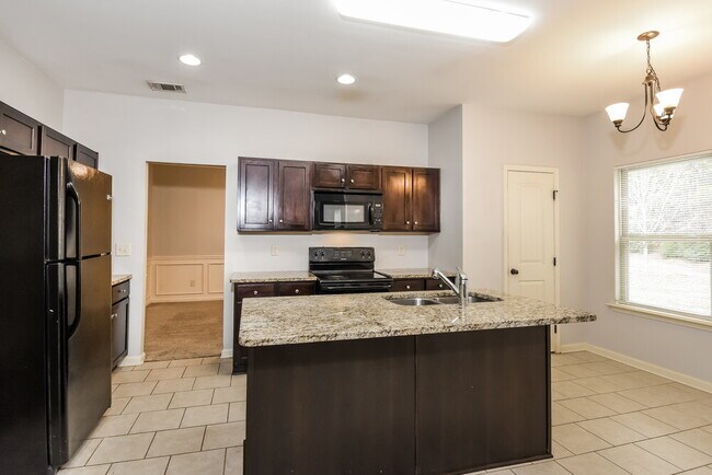 Building Photo - 766 Helm Ln NW