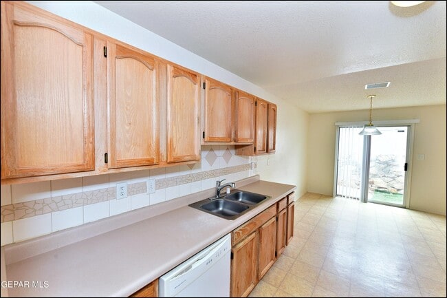 Building Photo - 2317 Joshua Louis Dr
