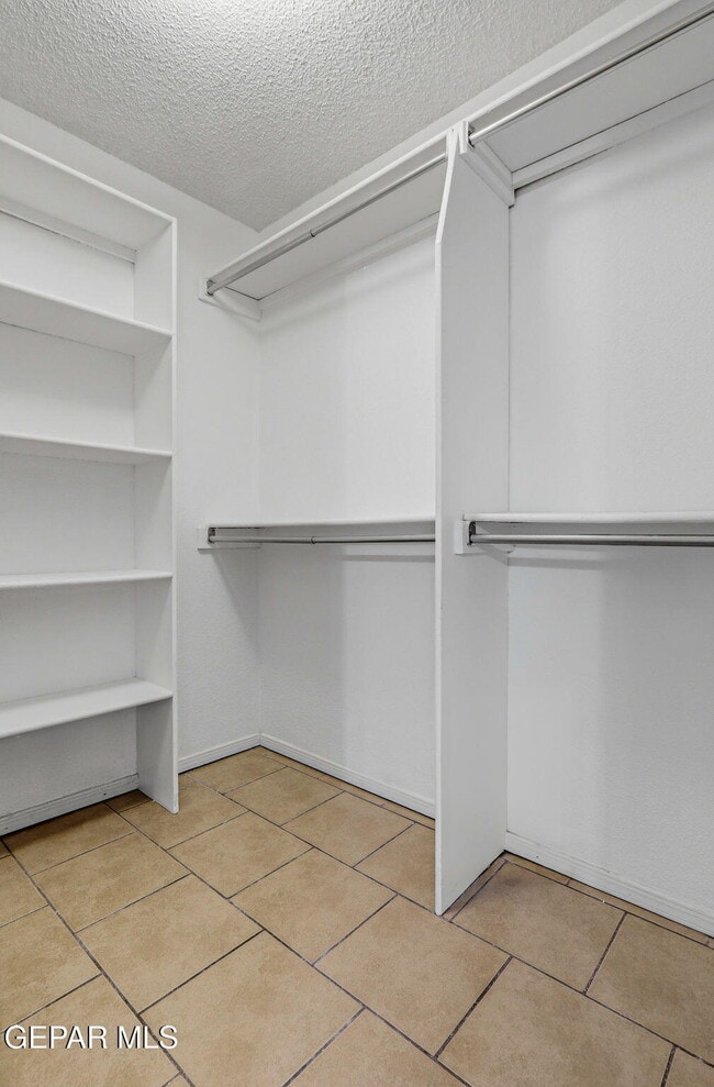 Building Photo - 2356 Juliette Low Dr