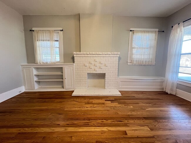 Building Photo - Bungalow Home in Central Waco