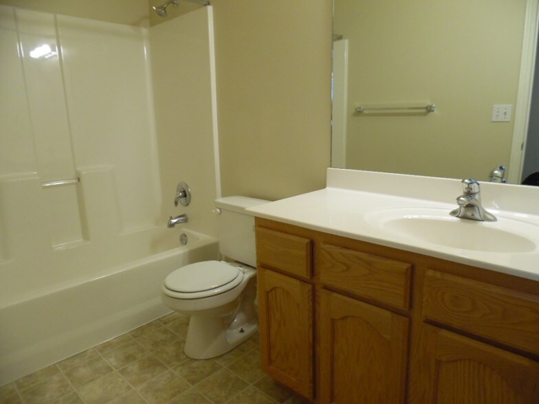 Building Photo - 2635 W 4100 S