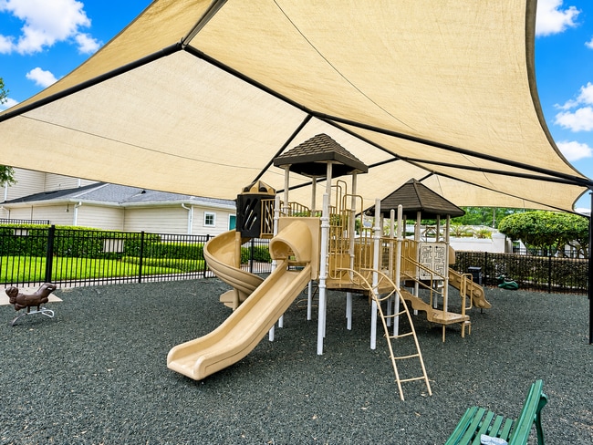Building Photo - Upgraded 2Bedrooms/2Baths condo in a vibrant lifestyle Winter Garden community!