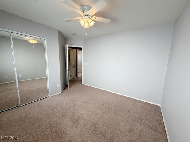 Building Photo - 5057 Shadow Valley St