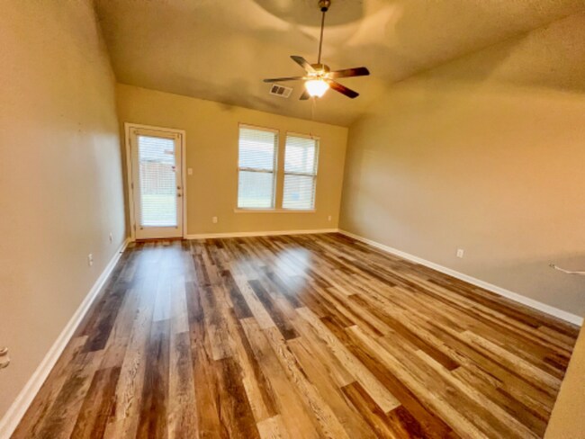 Building Photo - 524 Cautillion Dr