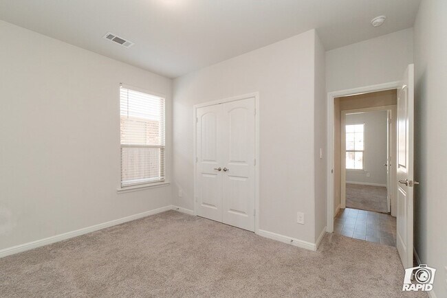 Building Photo - 1714 Pavilion Pkwy