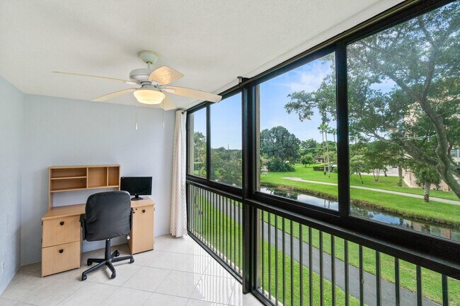 Building Photo - 14475 Strathmore Ln