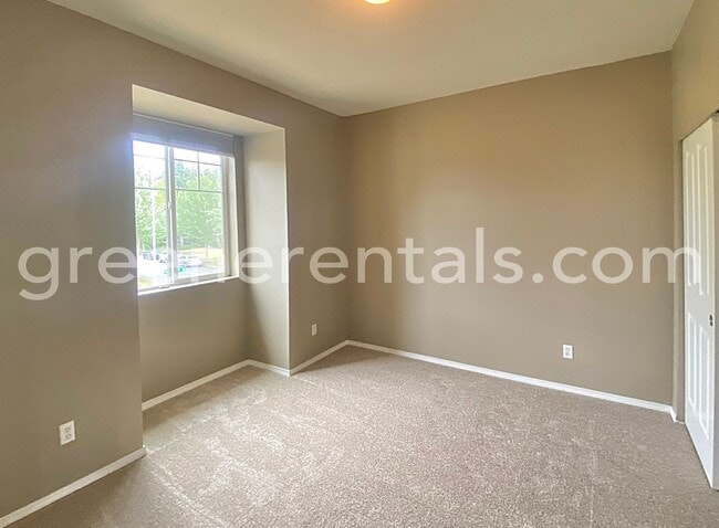 Building Photo - Lacey 4BD/2.5BA Beautiful Home Close to 1-...