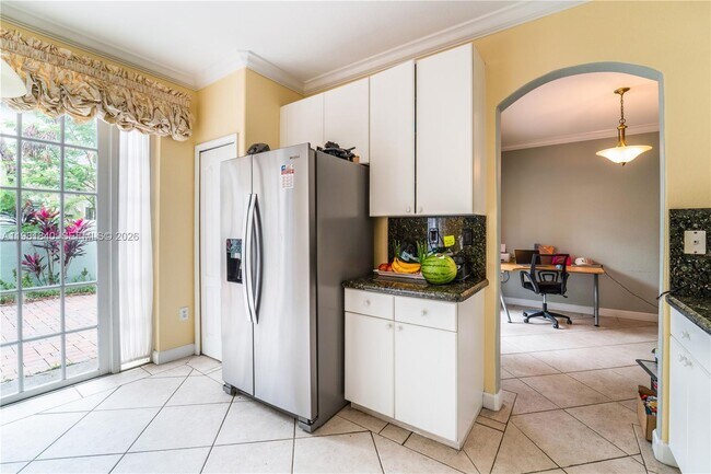 Building Photo - 200 SW 87th Path