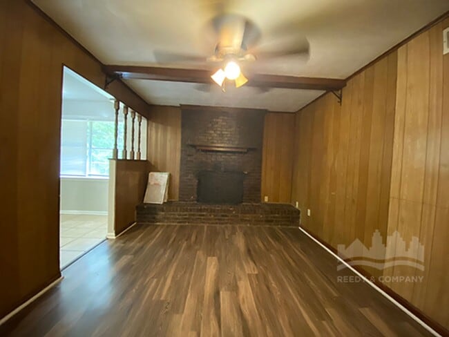 Building Photo - 4290 Davidcrest Dr