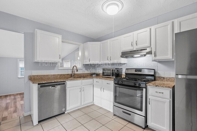 Building Photo - 235 Moule Dr