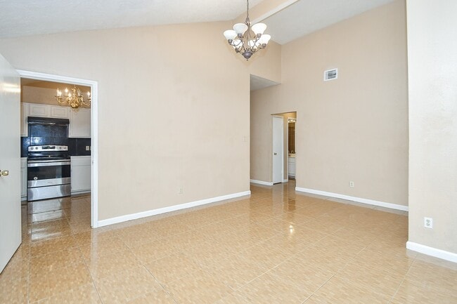 Building Photo - 11706 Spring Grove Dr
