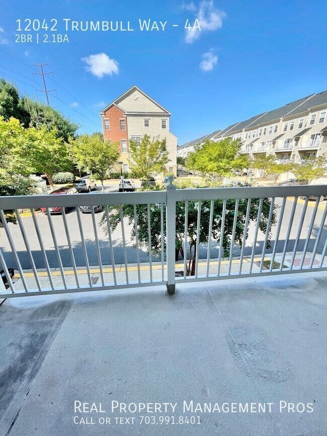 Building Photo - 12042 Trumbull Way