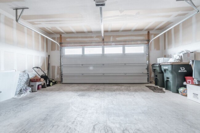 Building Photo - 1124 La Conterra Blvd