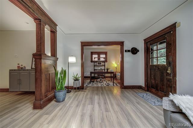 Building Photo - 1217 Steele St