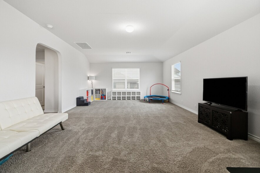 Building Photo - 13106 Minuet Sway
