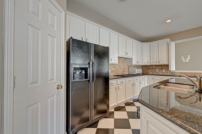 Building Photo - 14303 Reissen Ln