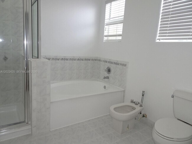 Building Photo - 5460 NW 107th Ave