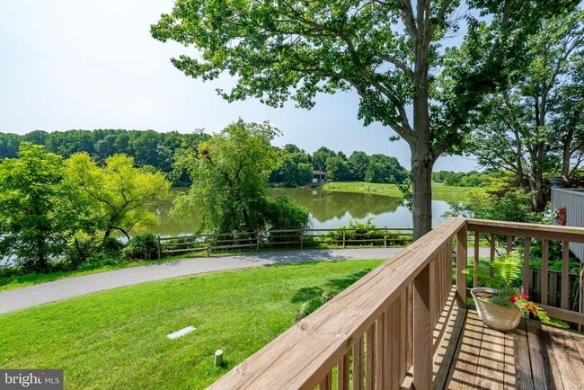 Building Photo - 7261 Dockside Ln