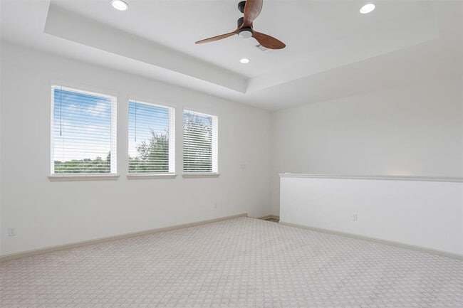 Building Photo - 228 Barton Oak Trl