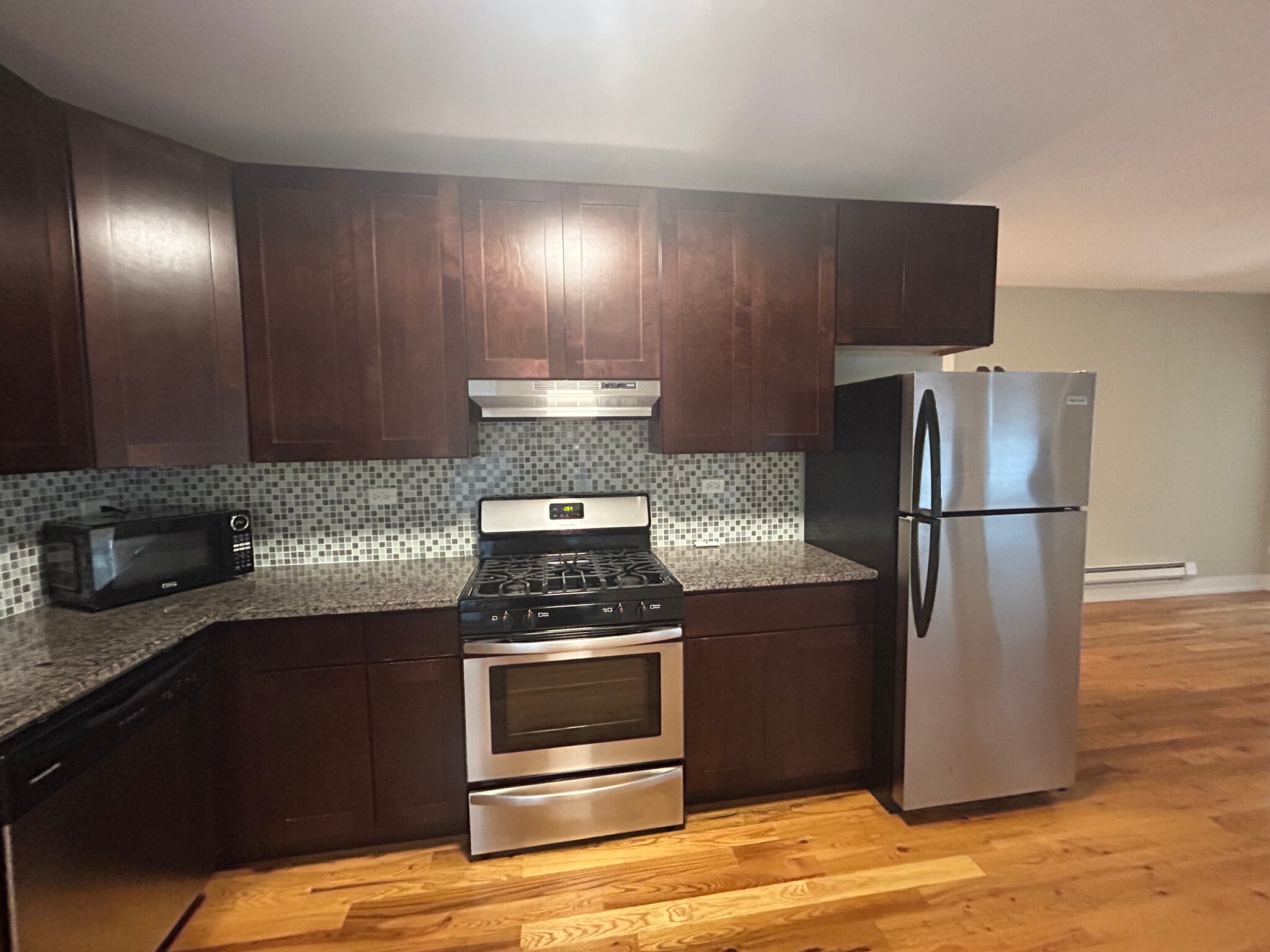 Building Photo - 545 Chestnut St