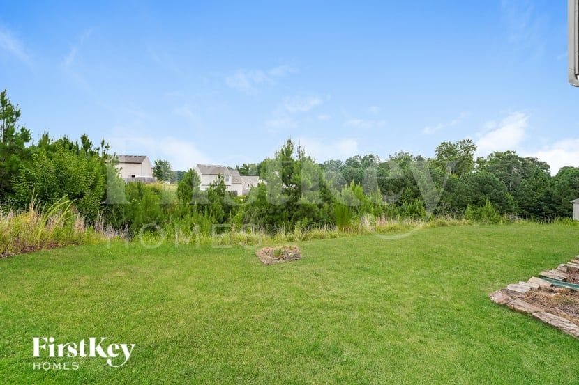 Building Photo - 1035 Sutherland Dr