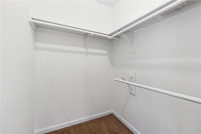 Building Photo - 476 Brookfield Way
