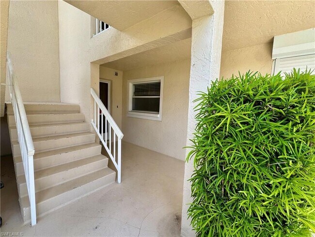 Building Photo - 661 Squire Cir