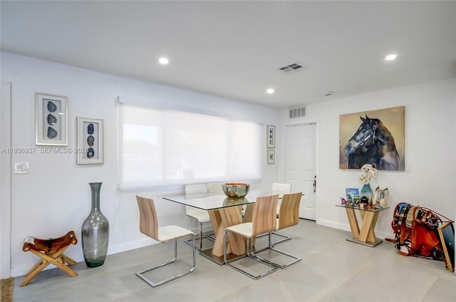 Building Photo - 1511 NW 87th Way