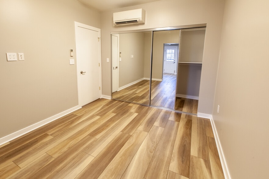 Building Photo - 1908 Constitution Ave NE