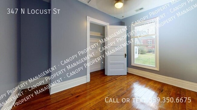Building Photo - 347 N Locust St