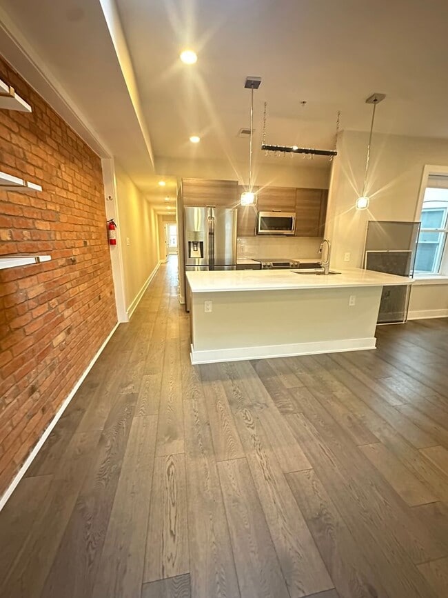 Building Photo - Modern 2 Bedroom, 2 Bathroom Penthouse with Parking in Historic LeDroit Park