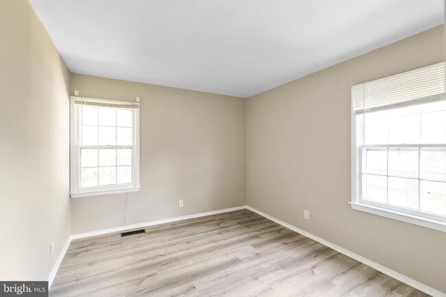 Building Photo - 1317 Cedarwood Dr