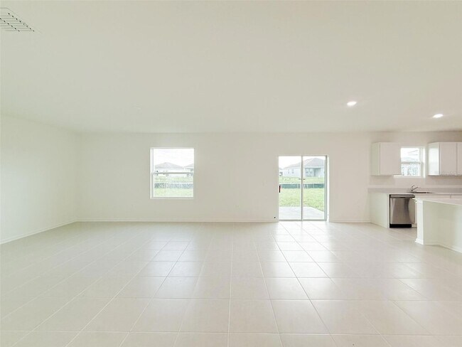Building Photo - 4706 Golden Knight Blvd