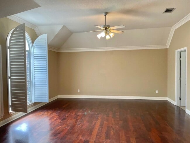 Building Photo - 8028 Bottlebrush Dr