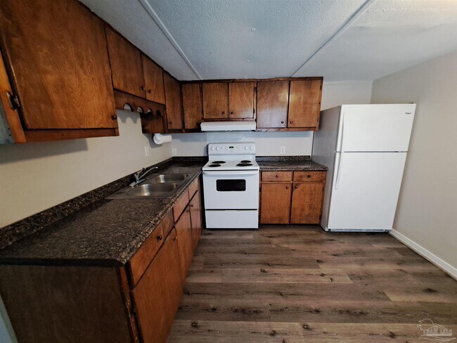 Building Photo - 2821 Hillcrest Ave