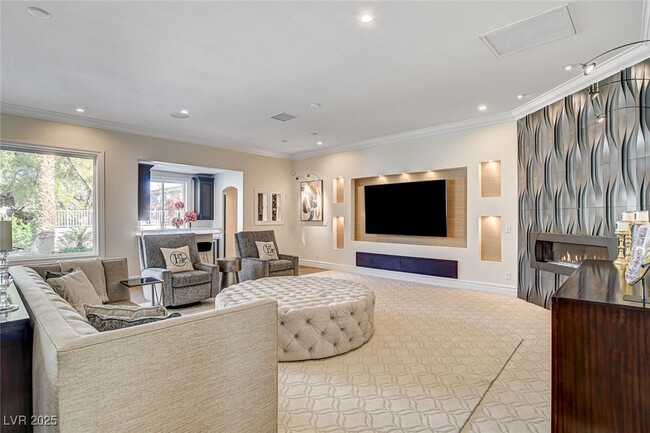 Building Photo - 2272 Coral Ridge Ave