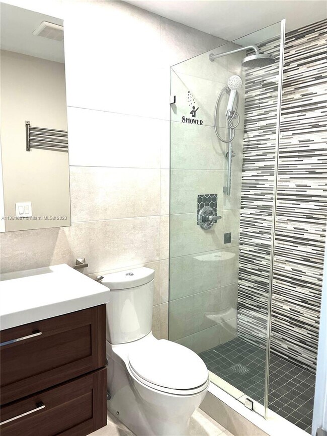 Building Photo - 7720 SW 147th Terrace