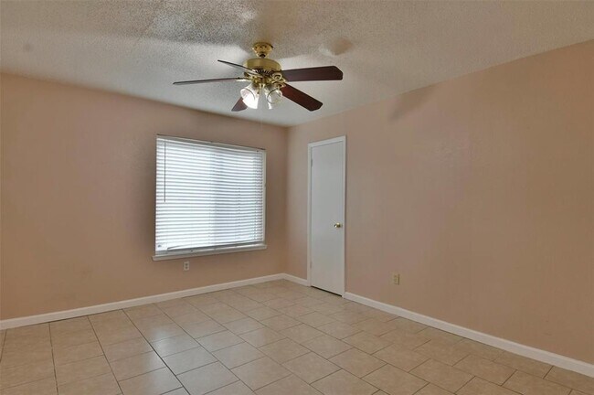 Building Photo - 904 Mabry St