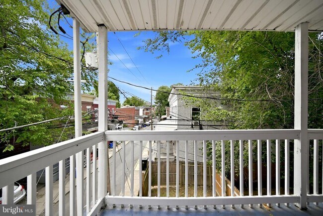 Building Photo - 74 N 18th St