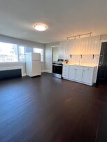 Building Photo - 126 US Highway 46