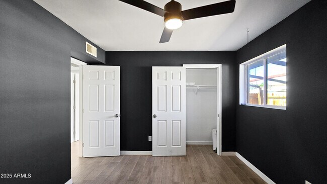 Building Photo - 6739 N 16th St