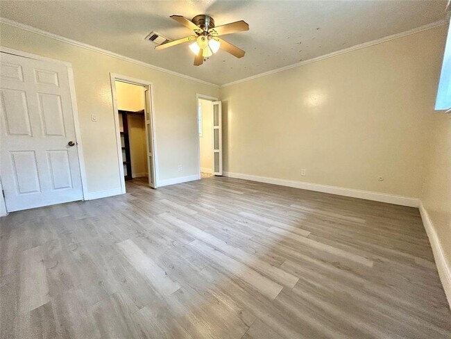 Building Photo - 1808 Sleepy Creek Way